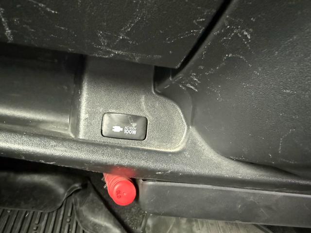 ハイエースバン スーパーＧＬ　ダークプライムＩＩ　ＡＬＰＩＮＥ・ＢＩＧＸ１１型ナビ　パノラミックビューモニター　Ｂｌｕｅｔｏｏｔｈ　ＥＴＣ　両側スライドドア／小窓　ＬＥＤヘッドライト　フォグランプ　スマートキー　プッシュスタート　スペアキー（40枚目）