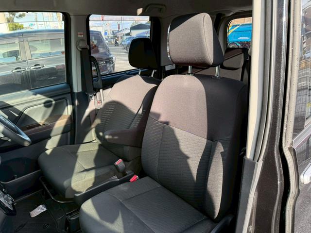 ルーミー Ｇ　Ｓ　スマートアシスト　純正ナビ・ＴＶ・Ｂｌｕｅｔｏｏｔｈ　両側パワースライドドア　ＥＴＣ　スマートキー　Ｐスタート　スペアキー　タイヤ４本新品交換お渡し（20枚目）