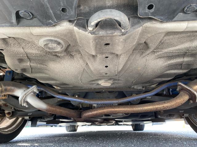 レガシィＢ４ ２．０ＧＴスペックＢ　４ＷＤ　社外ナビ　ＣＤ　ＲＥＣＡＲＯシート　社外マフラー　リアスポイラー　ＥＴＣ　電動格納ミラー　社外１８インチアルミホイール　ＨＩＤヘッドライト　スペアキー（12枚目）