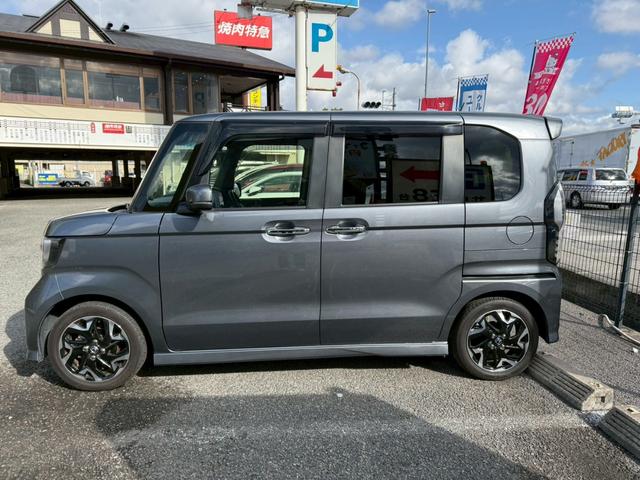 Ｎ－ＢＯＸカスタム Ｇ・Ｌターボホンダセンシング　純正８インチプレミアムインターナビＴＶ　Ｂｌｕｅｔｏｏｔｈ　バックカメラ　両側パワースライドドア　ホンダセンシング　ＥＴＣ　ハーフレザーシート　スペアキー　純正アルミ１５インチ　車検Ｒ１０年１月まで（4枚目）