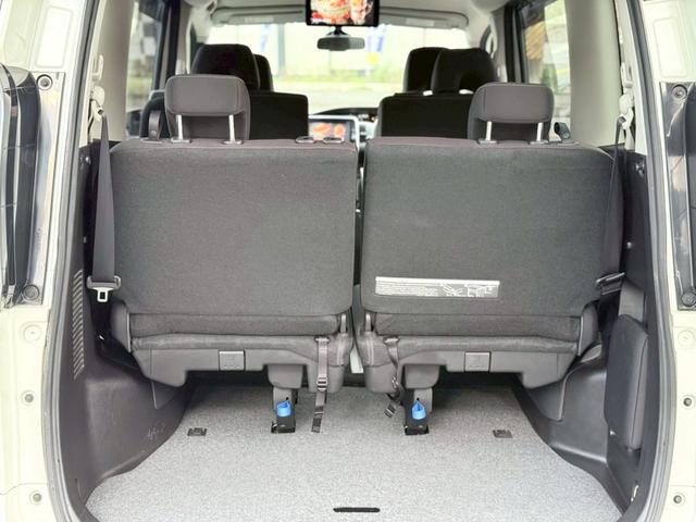 セレナ ハイウェイスター　Ｖセレクション　衝突軽減ブレーキ　フリップダウン　クルーズコントロール　両側電動スライドドア　アクセル踏み間違い防止　バックカメラ　ＥＴＣ　メモリーナビ　フルセグ　ＤＶＤ　ＣＤ　Ｂｌｕｅｔｏｏｔｈ　電格ミラー（19枚目）