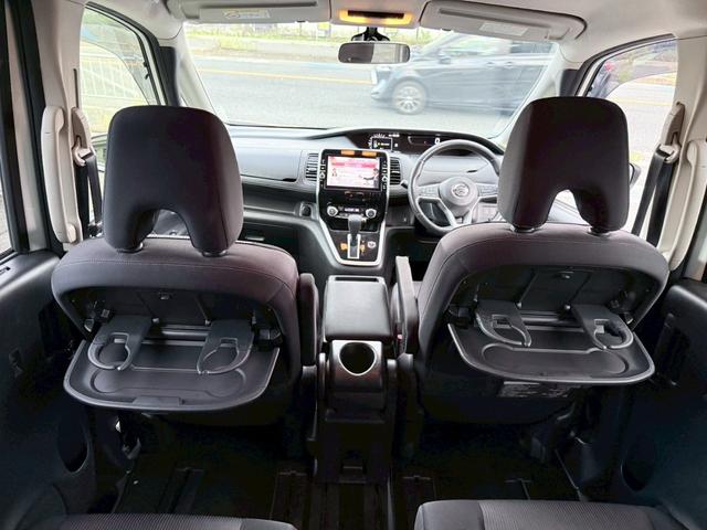 セレナ ハイウェイスター　Ｖセレクション　衝突軽減ブレーキ　フリップダウン　クルーズコントロール　両側電動スライドドア　アクセル踏み間違い防止　バックカメラ　ＥＴＣ　メモリーナビ　フルセグ　ＤＶＤ　ＣＤ　Ｂｌｕｅｔｏｏｔｈ　電格ミラー（28枚目）