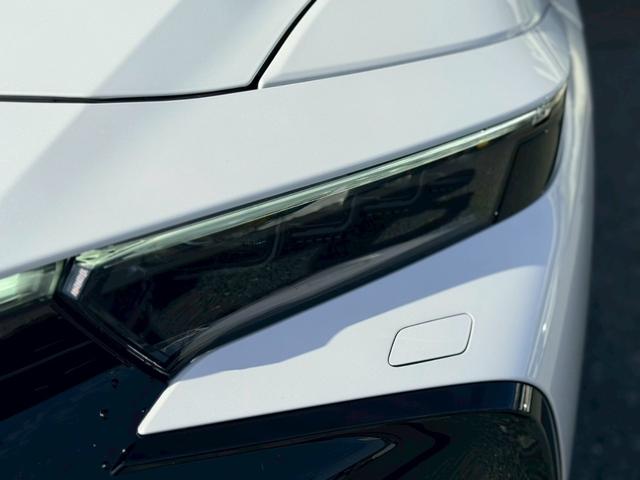 クラウンクロスオーバー Ｚ　メーカーナビ　フルセグ　バックカメラ　アラウンドビューモニター　Ｂｌｕｅｔｏｏｔｈ　衝突軽減　クリアランスソナー　踏み間違い防止　レーンキープアシスト　パーキングアシスト　ドラレコ　電動シート　ＥＴＣ（13枚目）