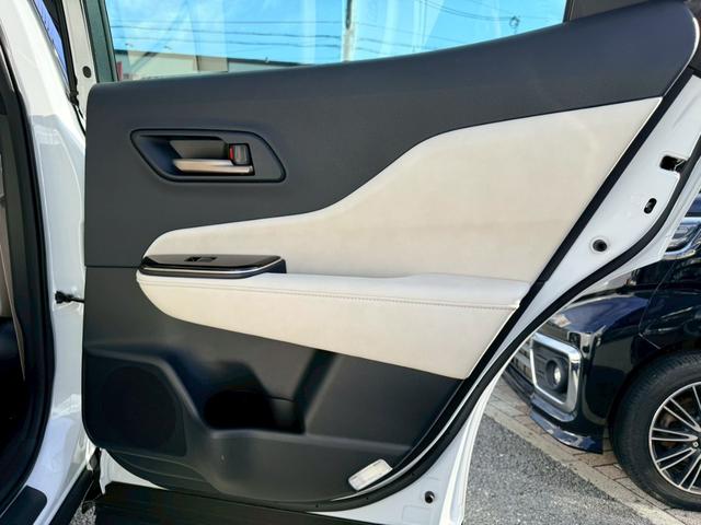 クラウンクロスオーバー Ｚ　メーカーナビ　フルセグ　バックカメラ　アラウンドビューモニター　Ｂｌｕｅｔｏｏｔｈ　衝突軽減　クリアランスソナー　踏み間違い防止　レーンキープアシスト　パーキングアシスト　ドラレコ　電動シート　ＥＴＣ（26枚目）