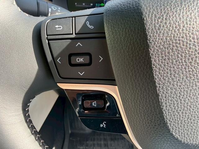 クラウンクロスオーバー Ｚ　メーカーナビ　フルセグ　バックカメラ　アラウンドビューモニター　Ｂｌｕｅｔｏｏｔｈ　衝突軽減　クリアランスソナー　踏み間違い防止　レーンキープアシスト　パーキングアシスト　ドラレコ　電動シート　ＥＴＣ（28枚目）