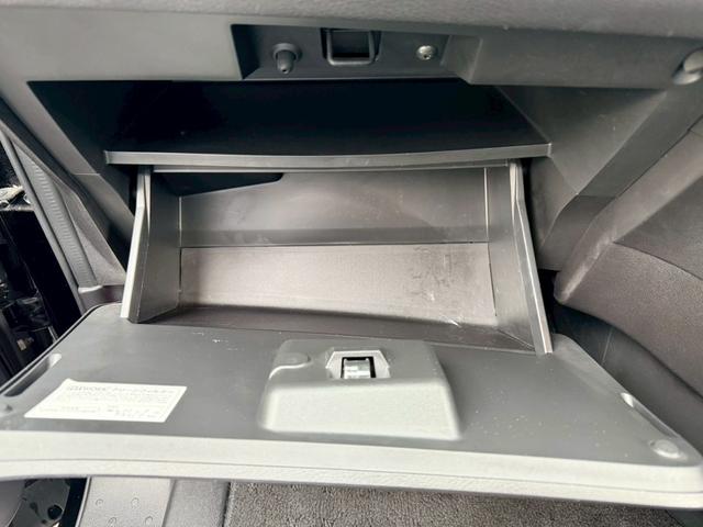 セレナ ハイウェイスター　ＶセレクションＩＩ　両側電動スライドドア　衝突軽減　メモリーナビ　フルセグ　バックカメラ　ＣＤ　ＤＶＤ　Ｂｌｕｅｔｏｏｔｈ　クルコン　アイドリングストップ　ドラレコ　ＥＴＣ　ワンオーナー　ＬＥＤヘッドライト　オートライト（37枚目）