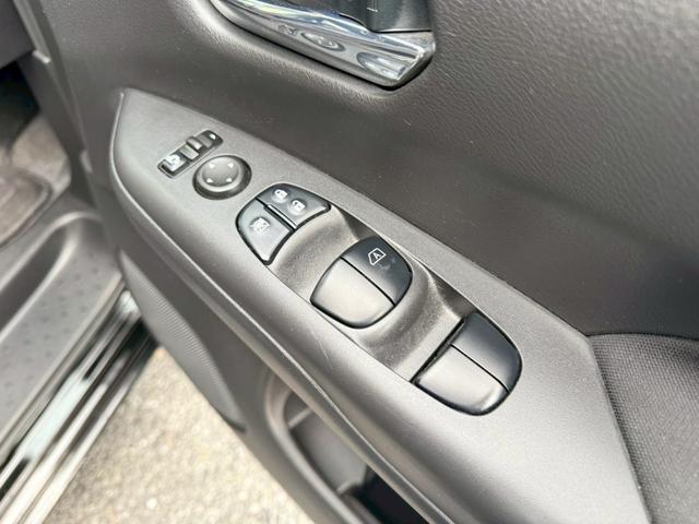 セレナ ハイウェイスター　ＶセレクションＩＩ　両側電動スライドドア　衝突軽減　メモリーナビ　フルセグ　バックカメラ　ＣＤ　ＤＶＤ　Ｂｌｕｅｔｏｏｔｈ　クルコン　アイドリングストップ　ドラレコ　ＥＴＣ　ワンオーナー　ＬＥＤヘッドライト　オートライト（40枚目）