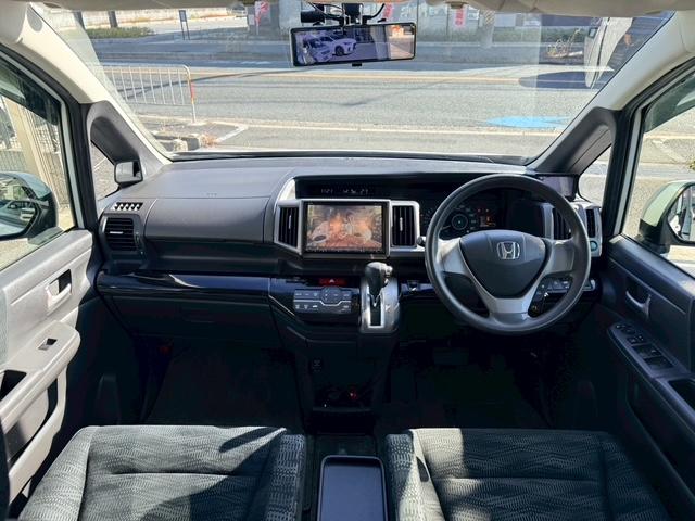 �t�����g�K���X���傫���̂ŁA���E���L�����S�������܂�܂���