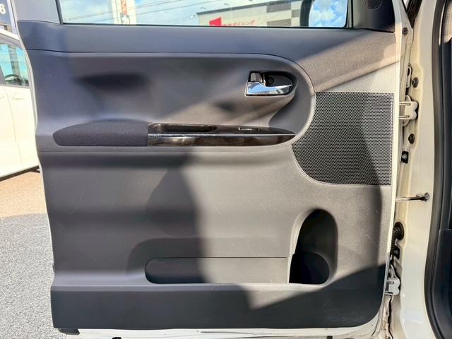 タント カスタムＲＳ　ＳＡ　両側電動スライドドア　衝突軽減　メモリーナビ　フルセグ　バックカメラ　ＣＤ　Ｂｌｕｅｔｏｏｔｈ　ドラレコ　ＥＴＣ　スマートキー　プッシュスタート　ターボ車　電格ミラー　ＬＥＤヘッドライト　ベンチシート（24枚目）