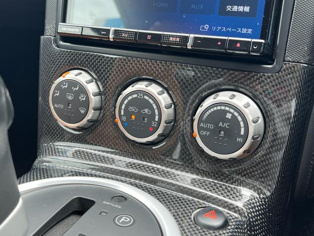 フェアレディＺ バージョンＳＴ　メーカー・社外ナビ　フルセグＴＶ　Ｂｌｕｅｔｏｏｔｈ　Ｂカメラ　ブレンボキャリパー　Ｗｏｒｋ２０インチアルミ　社外エアロバンパー　ＴＥＩＮ車高調　社外マフラー　リアウイング　新品タイヤ交換　ＢＯＳＥ（30枚目）