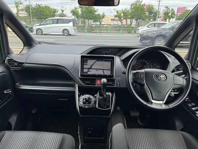 ヴォクシー ＺＳ　煌ＩＩ　純正９インチナビ　フルセグＴＶ　Ｂｌｕｅｔｏｏｔｈ　バックカメラ　純正１２．１型フリップダウンモニター　両側パワースライドドア　セーフティセンス　ＥＴＣ　ＬＥＤヘッドライト　クルーズコントロール（33枚目）