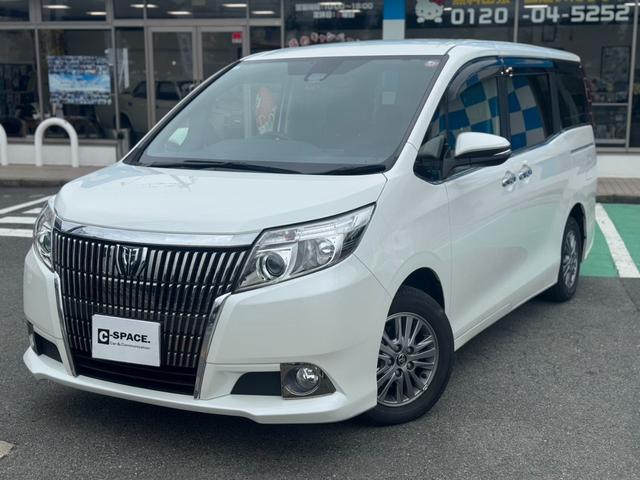 エスクァイア Ｘｉ　純正１０インチナビ　バックカメラ　Ｂｌｕｅｔｏｏｔｈ　フルセグＴＶ　両側パワースライドドア　キーレス　ＥＴＣ　トヨタセーフティセンス　純正１５インチアルミ　ＬＥＤヘッドライト　助手席リフトアップシート（7枚目）