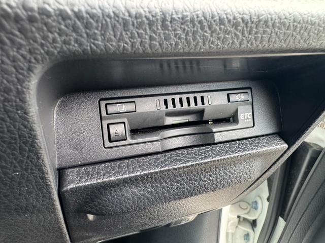 エスクァイア Ｘｉ　純正１０インチナビ　バックカメラ　Ｂｌｕｅｔｏｏｔｈ　フルセグＴＶ　両側パワースライドドア　キーレス　ＥＴＣ　トヨタセーフティセンス　純正１５インチアルミ　ＬＥＤヘッドライト　助手席リフトアップシート（39枚目）