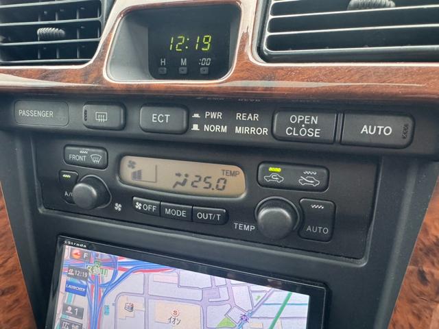 ハイラックスサーフ ＳＳＲ－Ｇ　社外ＳＤナビ　フルセグＴＶ　Ｂｌｕｅｔｏｏｔｈ　３インチリフトアップ　社外１７インチアルミ　ＧＥＯＬＡＮＤＡＲ　Ｍ／Ｔタイヤ　２３５／７０Ｒ１７　ＡＣ１００Ｖ電源　全塗装ブラック（40枚目）