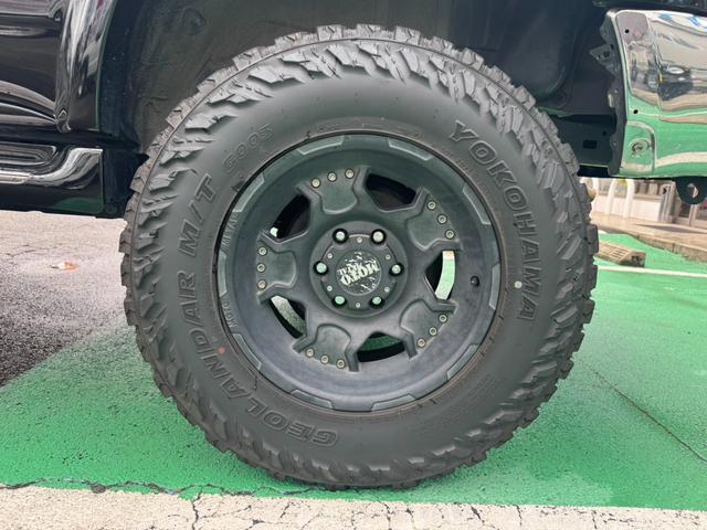 ハイラックスサーフ ＳＳＲ－Ｇ　社外ＳＤナビ　フルセグＴＶ　Ｂｌｕｅｔｏｏｔｈ　３インチリフトアップ　社外１７インチアルミ　ＧＥＯＬＡＮＤＡＲ　Ｍ／Ｔタイヤ　２３５／７０Ｒ１７　ＡＣ１００Ｖ電源　全塗装ブラック（53枚目）