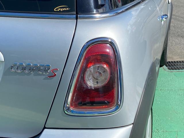 ＭＩＮＩ クーパーＳ　クーパーＳ（４名）　走行５万ｋｍ台　バックカメラ　パドルシフト　ＥＴＣ　社外ナビ　１７インチ純正アルミ　キーレス　革巻ステアリング（36枚目）