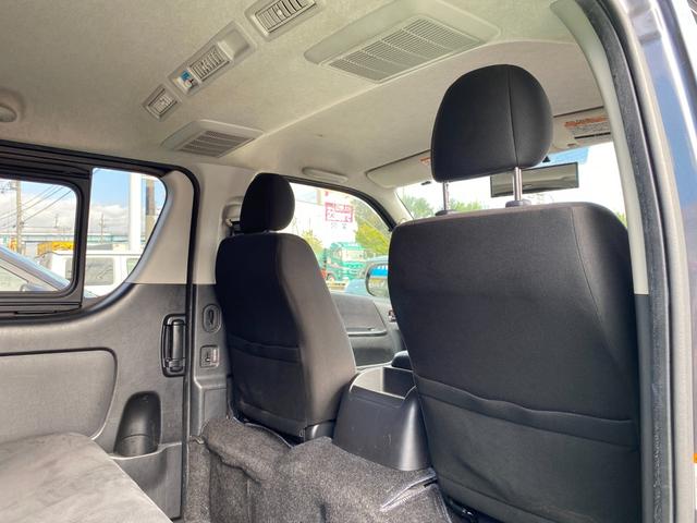 ハイエースバン ロングスーパーGL 4WD 法人ワンオーナー タイミングベルト交換渡し バックカメラ ディーゼルターボ 両側スライドドア ディーラーオプションナビ ETC キーレス 小窓 車検整備付き(18枚目)