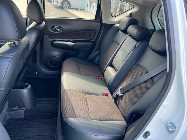 ノート メダリスト エマージェンシーブレーキパッケージ 全周囲カメラ ナビ TV レーンアシスト 衝突被害軽減システム スマートキー アイドリングストップ 電動格納ミラー CVT 盗難防止システム 衝突安全ボディ ABS ESC CD DVD再生 USB(35枚目)