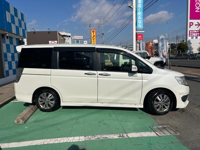 ステップワゴンスパーダ Z ワンオーナー 両側パワースライドドア パドルシフト 車検R9年8月まで 16インチ純正アルミ ETC スマートキー 革巻ステアリング(17枚目)