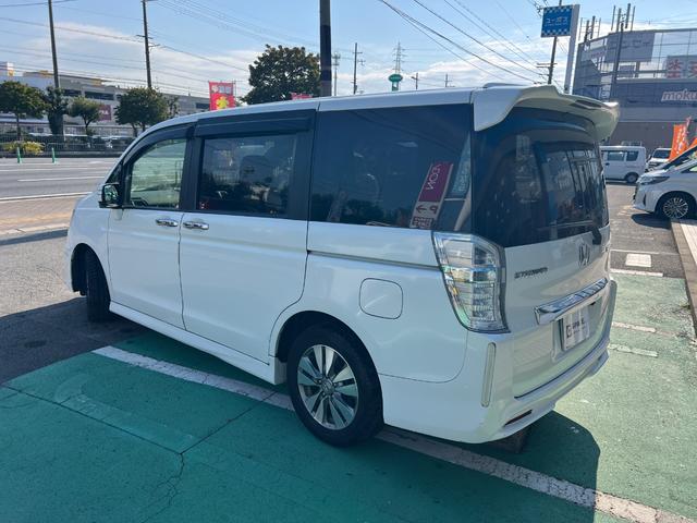 ステップワゴンスパーダ Z ワンオーナー 両側パワースライドドア パドルシフト 車検R9年8月まで 16インチ純正アルミ ETC スマートキー 革巻ステアリング(18枚目)