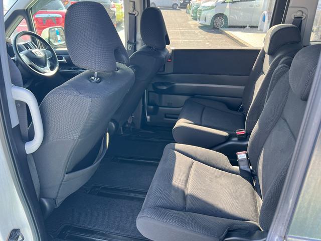 ステップワゴンスパーダ Z ワンオーナー 両側パワースライドドア パドルシフト 車検R9年8月まで 16インチ純正アルミ ETC スマートキー 革巻ステアリング(34枚目)