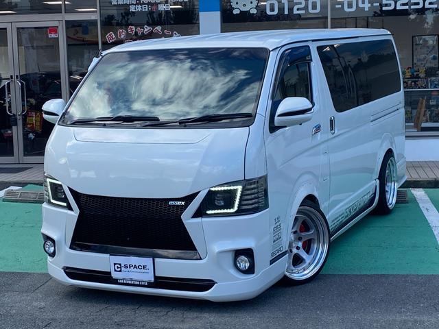 ハイエースバン ロングスーパーGL HKSスーパーチャージャー HKSF-CONiS HKSマフラー Pivotスロットルコントローラー essex19インチアルミ バットフェイスボンネット フルエアロ 前置きインタークーラー キーレス(2枚目)
