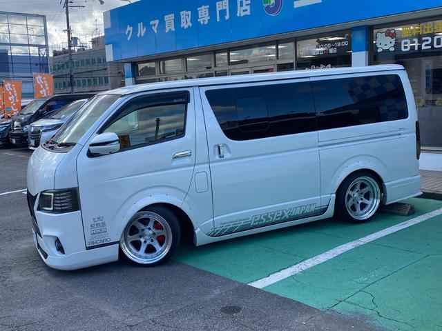 ハイエースバン ロングスーパーGL HKSスーパーチャージャー HKSF-CONiS HKSマフラー Pivotスロットルコントローラー essex19インチアルミ バットフェイスボンネット フルエアロ 前置きインタークーラー キーレス(4枚目)