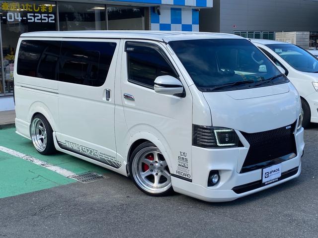 ハイエースバン ロングスーパーGL HKSスーパーチャージャー HKSF-CONiS HKSマフラー Pivotスロットルコントローラー essex19インチアルミ バットフェイスボンネット フルエアロ 前置きインタークーラー キーレス(7枚目)