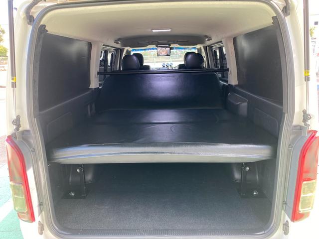 ハイエースバン ロングスーパーGL HKSスーパーチャージャー HKSF-CONiS HKSマフラー Pivotスロットルコントローラー essex19インチアルミ バットフェイスボンネット フルエアロ 前置きインタークーラー キーレス(24枚目)