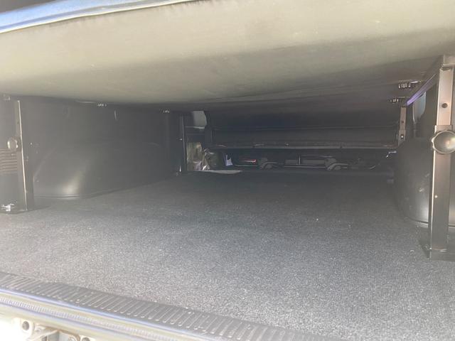 ハイエースバン ロングスーパーGL HKSスーパーチャージャー HKSF-CONiS HKSマフラー Pivotスロットルコントローラー essex19インチアルミ バットフェイスボンネット フルエアロ 前置きインタークーラー キーレス(25枚目)