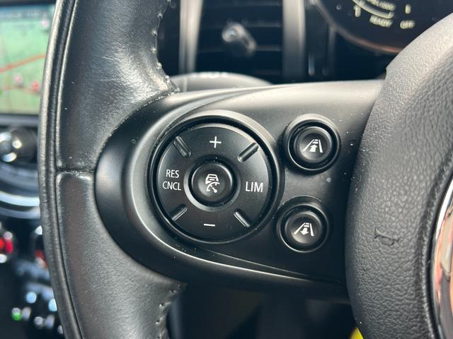 ＭＩＮＩ クーパーＳＤ　ブラッククロスパンチ革シート　バックカメラ　ナビ　Ｈａｒｍａｎ　Ｋａｒｄｏｎオーディオ　オートクルーズコントロール　パークアシスト　　ＬＥＤヘッドランプ　シートヒーター　ヘッドアップディスプレイ（35枚目）