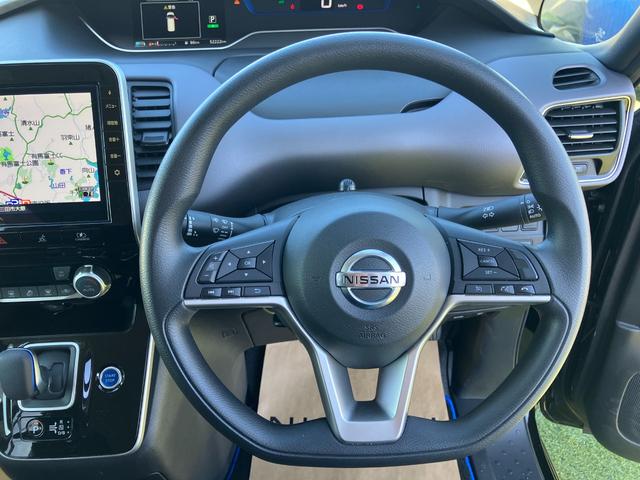 セレナ e-パワー XV 純正メモリーナビ アラウンドビューモニター エマージェンシーブレーキ 純正ドライブレコーダー クルーズコントロール クリアランスソナー(13枚目)