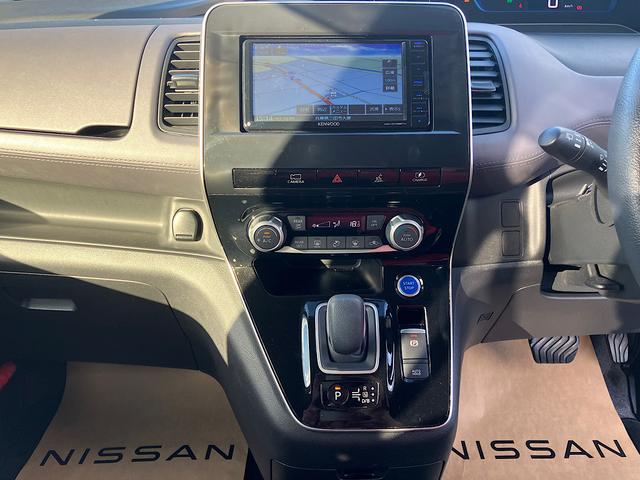 セレナ ｅ－パワー　ハイウェイスターＶ　社外メモリーナビ　社外前後ドライブレコーダー　プロパイロット　スマートルームミラー　後側方支援　ＥＴＣ　アラウンドビューモニター　エマージェンシーブレーキ（39枚目）
