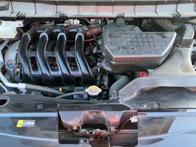 セレナ ハイウェイスターＶ　防水シート　純正メモリーナビ　純正前後ドライブレコーダー　プロパイロット　スマートルームミラー　アラウンドビューモニター　ＥＴＣ　エマージェンシーブレーキ（18枚目）