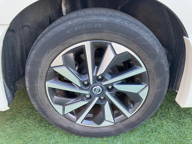 セレナ ハイウェイスターＶ　防水シート　純正メモリーナビ　純正前後ドライブレコーダー　プロパイロット　スマートルームミラー　アラウンドビューモニター　ＥＴＣ　エマージェンシーブレーキ（20枚目）