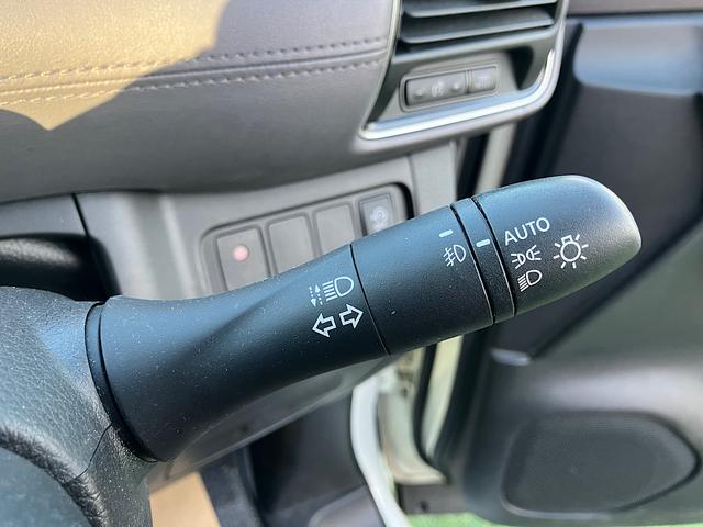 セレナ ハイウェイスターＶ　防水シート　純正メモリーナビ　純正前後ドライブレコーダー　プロパイロット　スマートルームミラー　アラウンドビューモニター　ＥＴＣ　エマージェンシーブレーキ（26枚目）