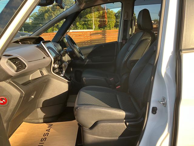 セレナ ハイウェイスターＶ　防水シート　純正メモリーナビ　純正前後ドライブレコーダー　プロパイロット　スマートルームミラー　アラウンドビューモニター　ＥＴＣ　エマージェンシーブレーキ（45枚目）