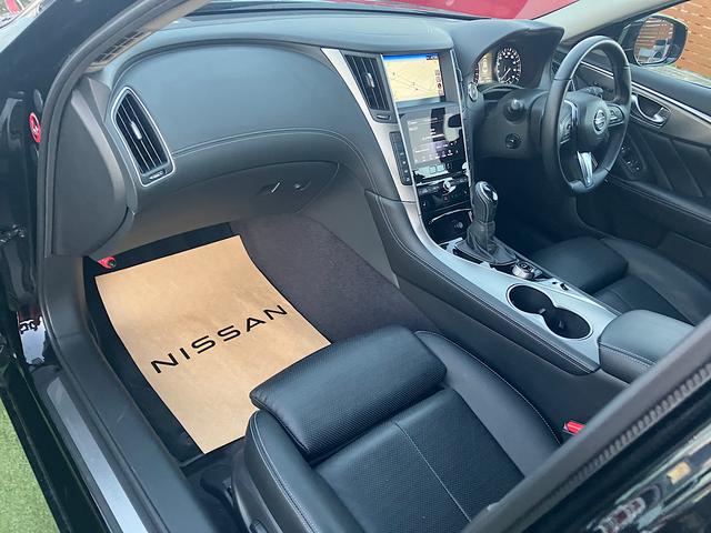 スカイライン GT タイプSP 純正ナビ 本革シート BOSE サンルーフ クルーズコントロール エマージェンシーブレーキ アラウンドビューモニター シートヒーター(10枚目)