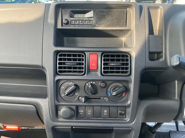 営業９名・整備士１１名の大型店舗です☆チームワークを大事に、日々営業をしております♪