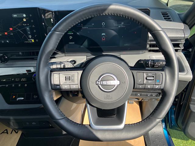 セレナ e-パワー ルキシオン 純正メーカーナビ アラウンドビューモニター プロパイロット2.0 シートヒーター クリアランスソナー エマージェンシーブレーキ(13枚目)