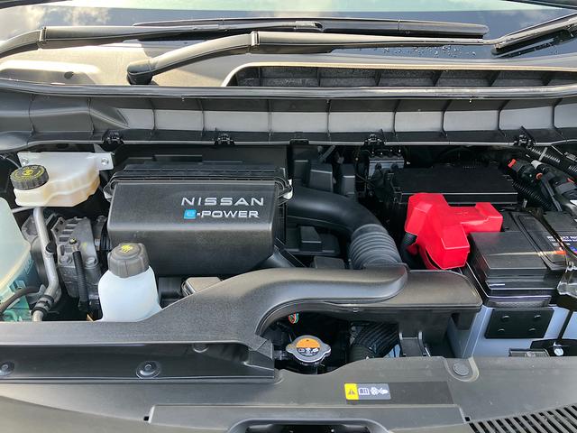 セレナ e-パワー ルキシオン 純正メーカーナビ アラウンドビューモニター プロパイロット2.0 シートヒーター クリアランスソナー エマージェンシーブレーキ(18枚目)