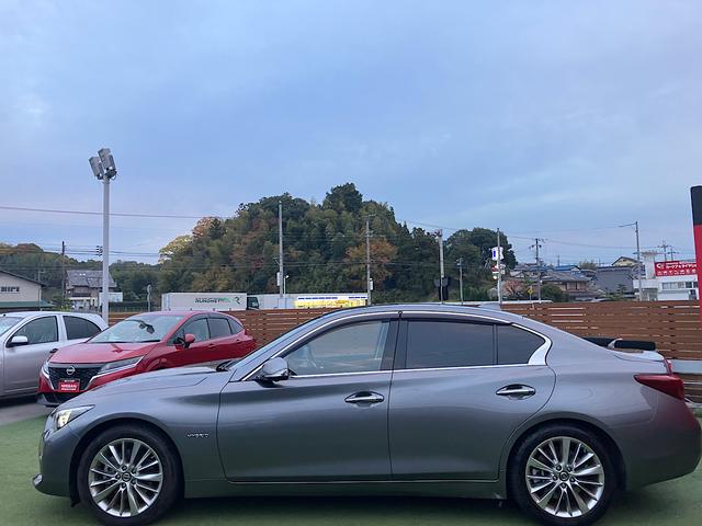 新車施設・中古車施設ともに、パーテーションをご用意しております！飛沫防止対策バッチリです！！