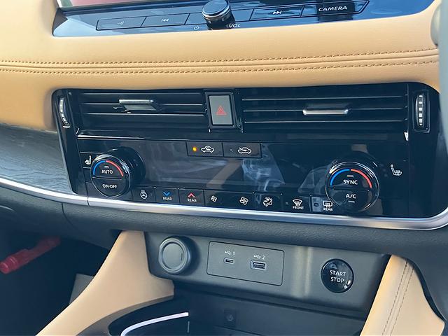 エクストレイル G e-4ORCE 純正メーカーナビ プロパイロット2.0 サンルーフ ナッパレザー BOSEスピーカー ステアリングヒーター シートヒーター クリアランスソナー アラウンドビューモニター(15枚目)