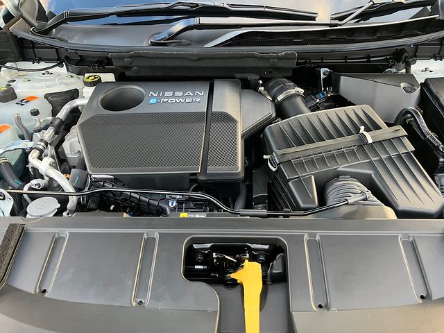 エクストレイル G e-4ORCE 純正メーカーナビ プロパイロット2.0 サンルーフ ナッパレザー BOSEスピーカー ステアリングヒーター シートヒーター クリアランスソナー アラウンドビューモニター(18枚目)