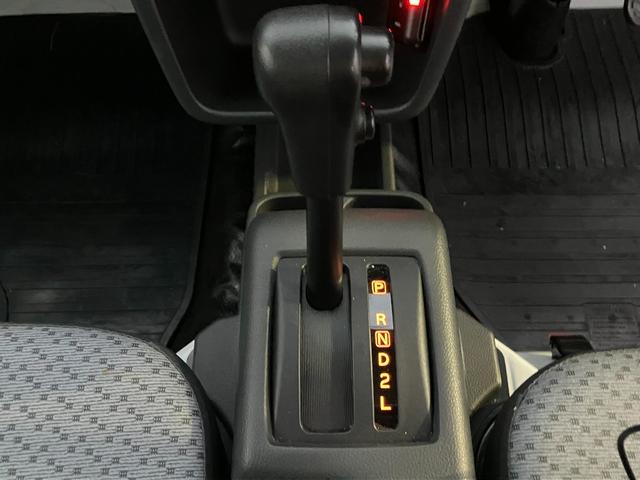 NT100クリッパートラック DX 社外メモリーナビ Bluetooth接続 ETC アイドリングストップ Wエアバック オートライト 横滑り防止 ABS(61枚目)