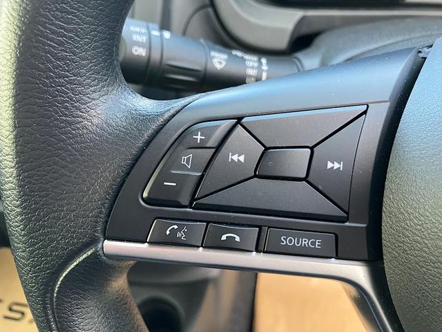 ノート Ｘ　純正メモリーナビ　アラウンドビューモニター　エマージェンシーブレーキ　クリアランスソナー　アイドリングストップ　スマートルームミラー（42枚目）