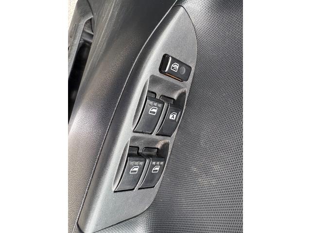 エッセ カスタム　タイミングチェーン車　車検令和７年１０月２５日迄　キーレス　スペアキー　ＥＴＣ（12枚目）