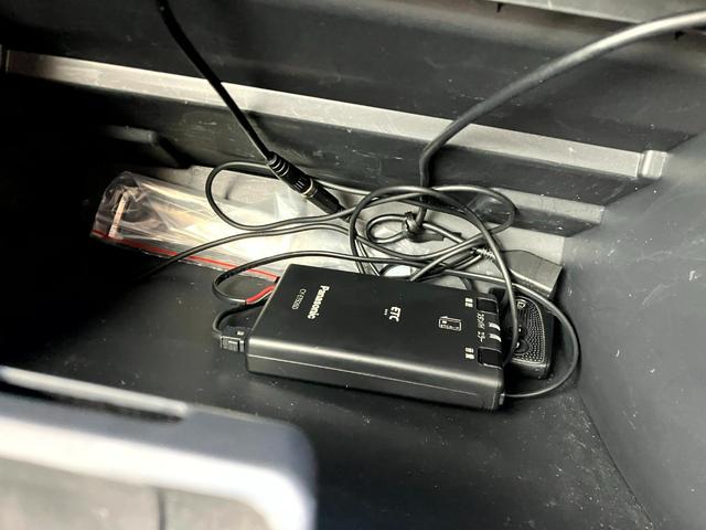 タント Gスペシャル タイミングチェーン 純正ナビ・フルセグTV・バックモニター・Bluetooth ETC 左側パワースライドドア スマートキー 純正14インチアルミ ウインカー付電動格納ミラー オートエアコン(26枚目)