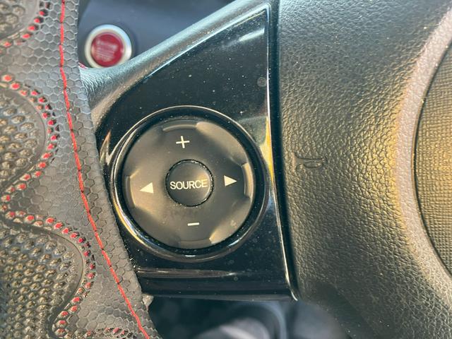 N-ONE プレミアム・Lパッケージ タイミングチェーン 純正ナビ・フルセグTV・バックモニター スマートキー プッシュスタート 純正14インチアルミ HIDヘッドライト 革調シートカバー ステアリングスイッチ アイドリングストップ(24枚目)