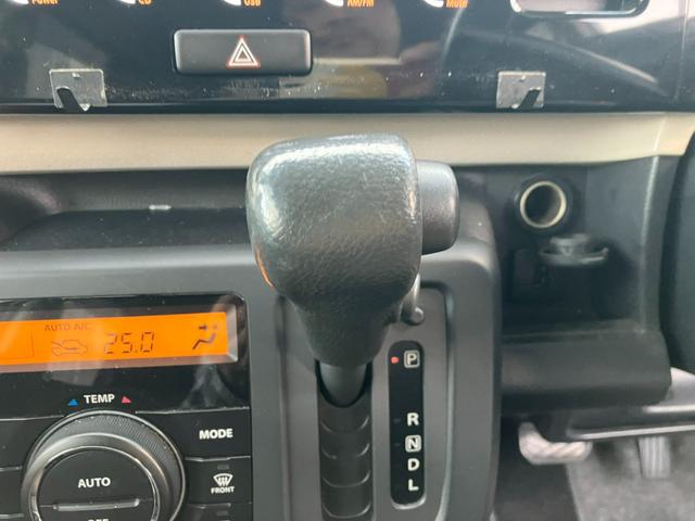 ＭＲワゴン Ｔ　ターボ　タイミングチェーン　スマートキー２個　プッシュスタート　社外１５インチアルミ　ＬＥＤヘッドライト　ＥＴＣ　バックモニター付きオーディオ　ウインカー付電動格納ミラー　オートエアコン（13枚目）